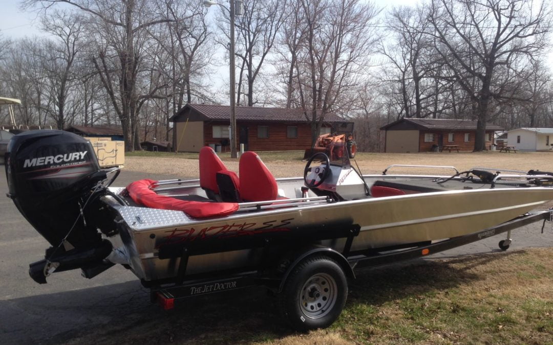 Shawn & Christy Byrd’s 1852 Blazer SS, 40hp Mercury Jet